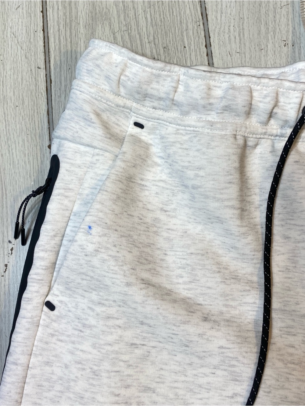 Nike Sportswear Tech Fleece Shorts Mens Size L Light Gray NWT! - Picture 4 of 15